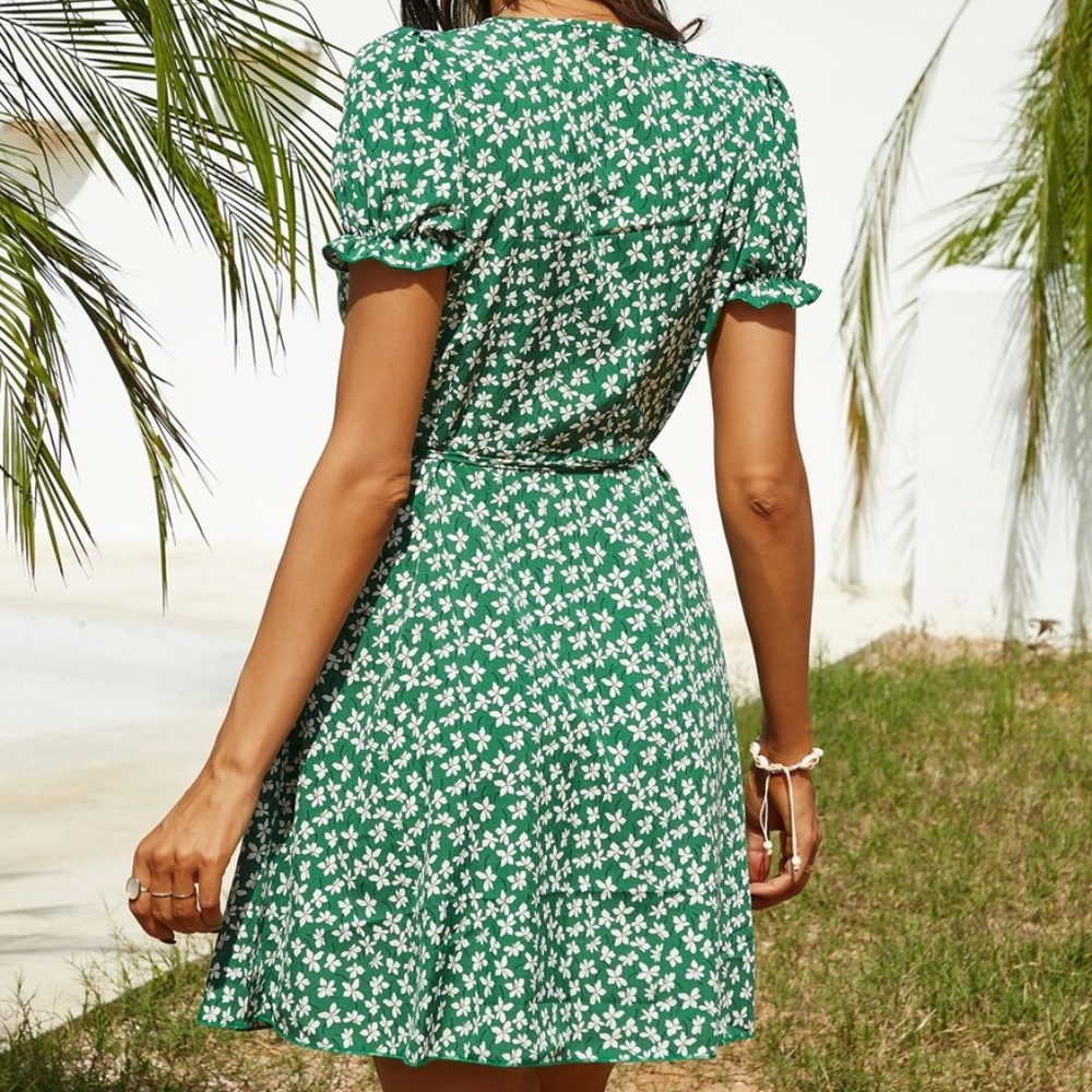 Boho Green Floral Print Puff Sleeve Wrap Dress - Picture 4 of 4